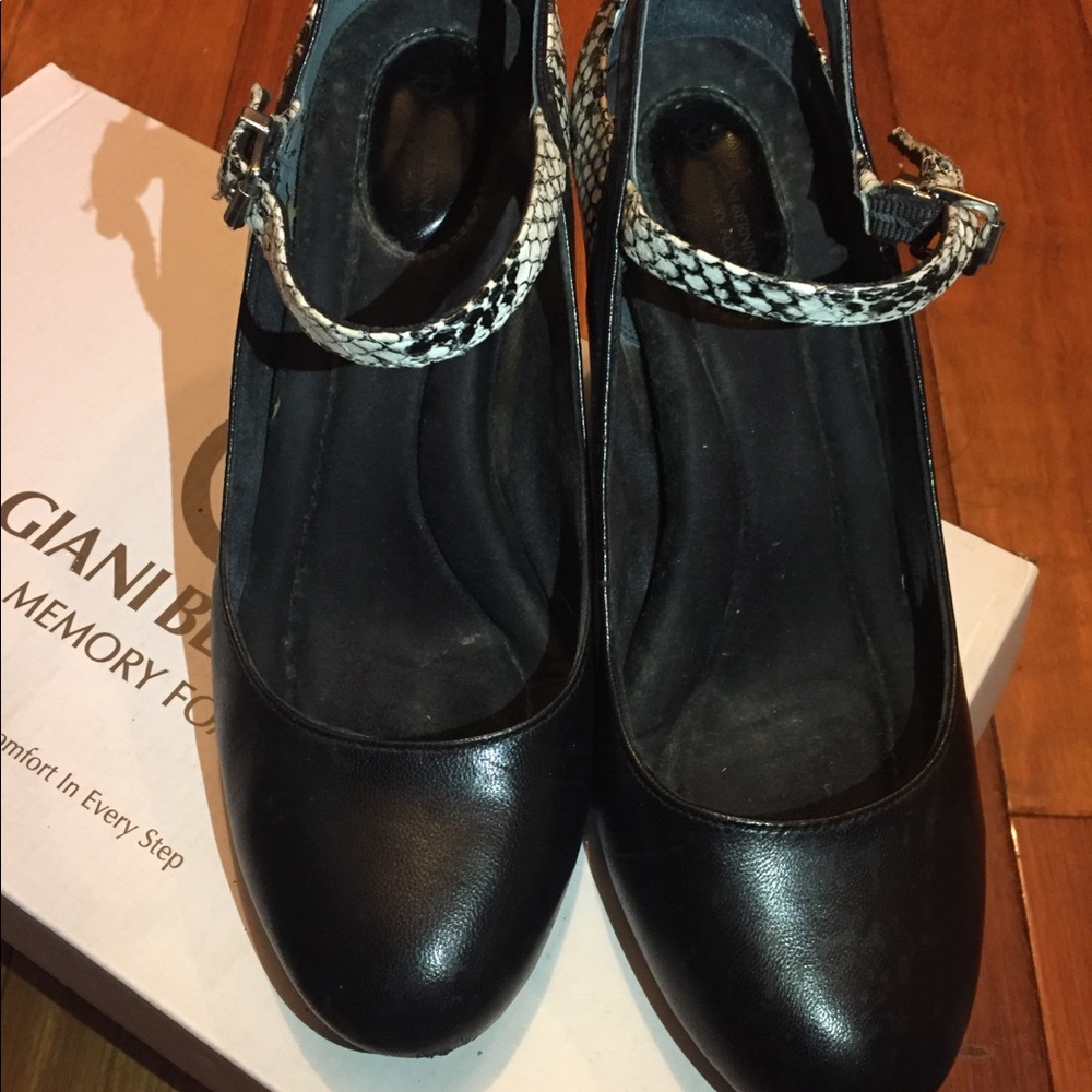 Giani Bernini Memory Foam Mary Jane Pumps - Vinaa